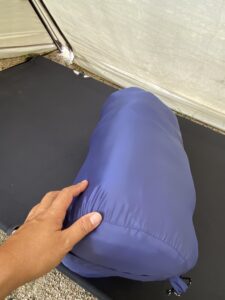 格安寝袋再収納したところ