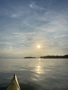 カヤックキャンプに行くとチュノ海