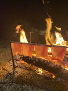 ベーコンを焼く