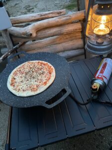 マルチグリドルでピザを焼く