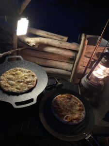 マルチグリドルで焼いたピザ