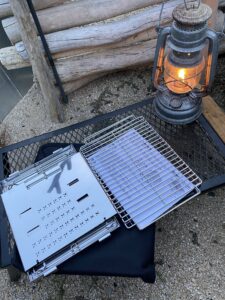 BUNDOK焚き火台「 焚き火グリル（BD-404）」の付属品