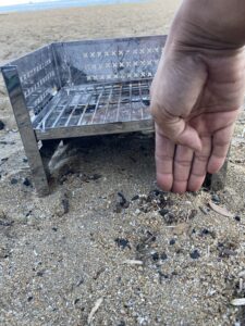 BUNDOK焚き火台「 焚き火グリル（BD-404）」の使用後の様子