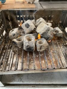 カマド型焚き火台の簡単火起こし