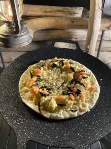 明太チーズピザをマルチグリドルで焼く