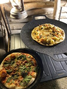 マルチグリドルで焼いたピザ