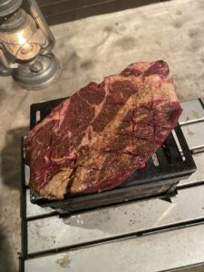 B-6君でデカい肉を焼く