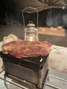 B-6君でデカい肉を焼く