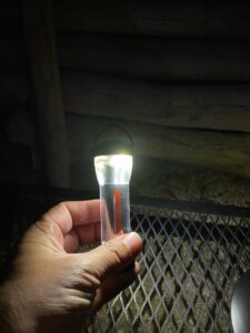 LIVELIFEのマルチファンクションミニライト シェード付き