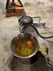 戦闘飯盒弐型でちゃアwん虫をを作る