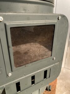 薪ストーブの窓