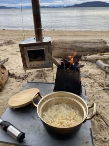 インスタントラーメンを作る