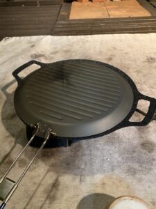 マルチグリドルに蓋をする