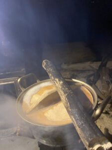 段付き鍋でお米を炊く