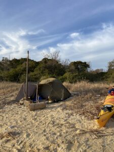 テントの後ろ予様子