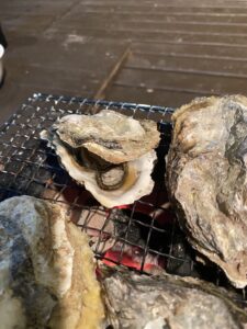 焼牡蠣の様子