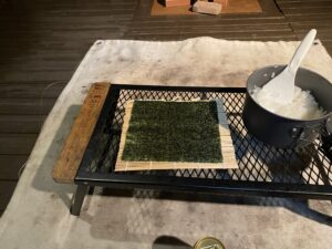 巻き寿司を作る