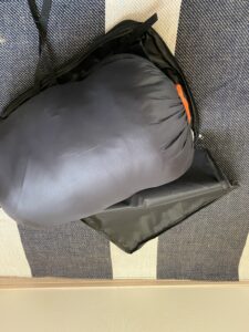 冬用寝袋を入れてみる