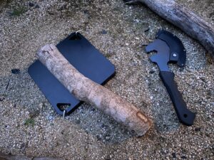 薪割り台で薪を割ってみる