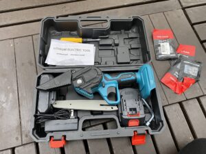 電動チェーンソー