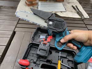 電動チェーンソー