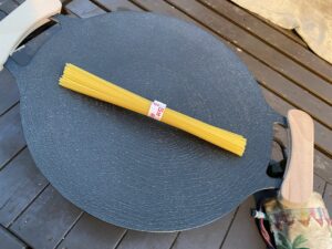 マルチグリドルでパスタを茹でてみる