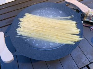 マルチグリドルでワンパンパスタに挑戦