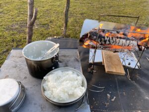蓋をカレー皿にする