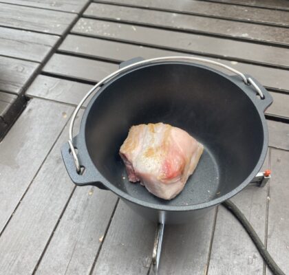 スペアリブを焼いていく