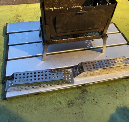 メタル薪は2本組