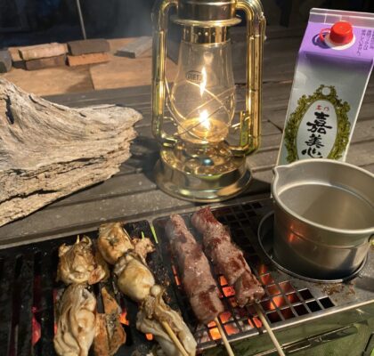 ウッドデッキで楽しむ炭火焼き